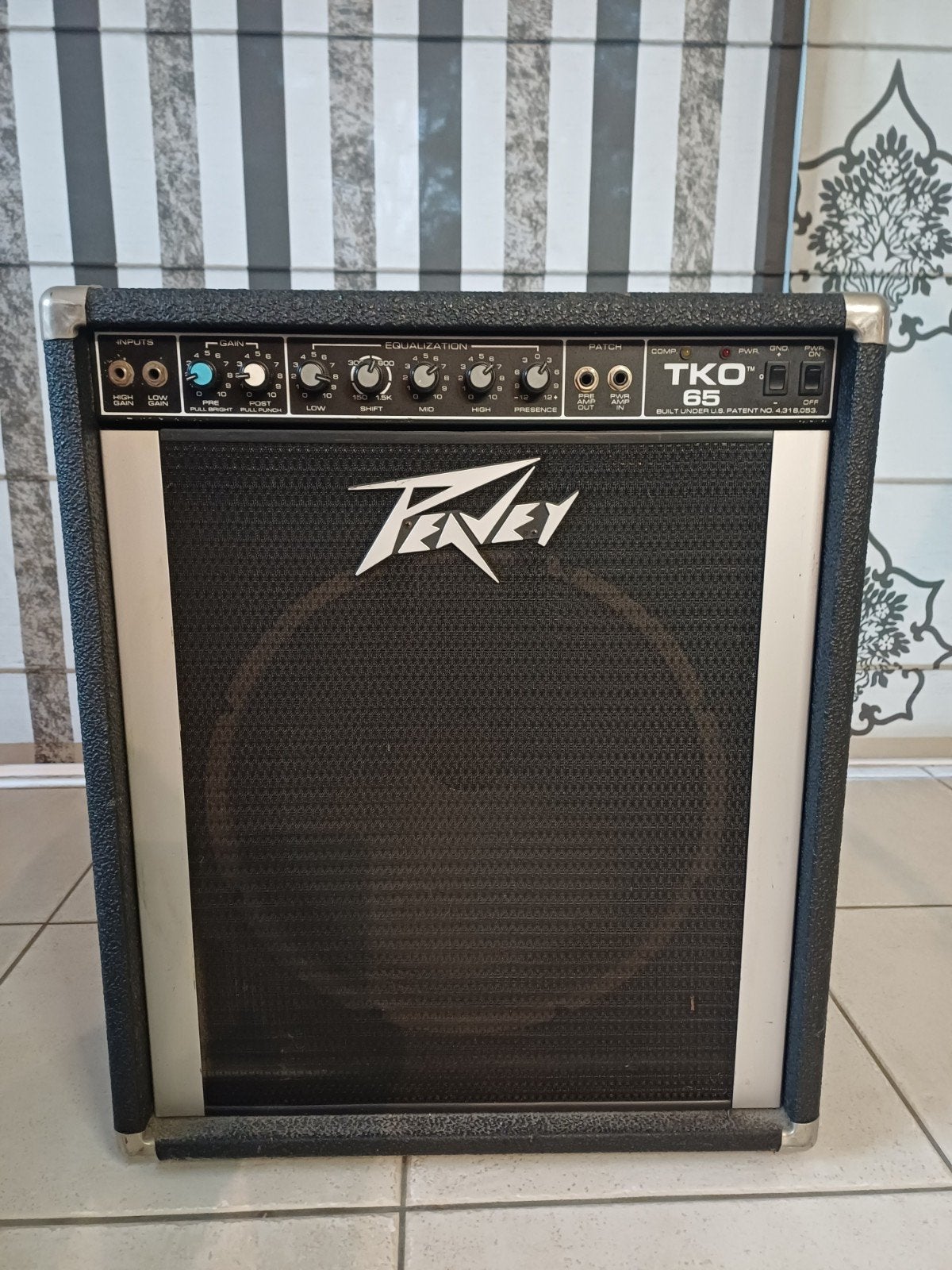 Peavy TKO 65 basversterker, Muziek en Instrumenten, Ophalen, Gebruikt, Basgitaar, 50 tot 100 watt