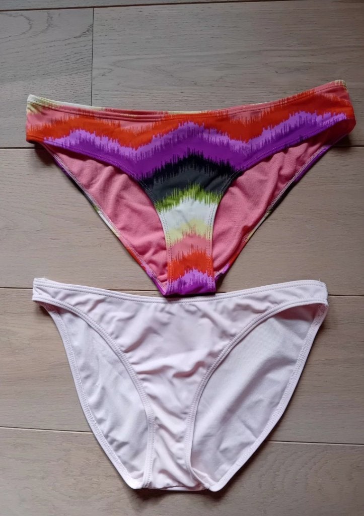 2 Bikinibroekjes Hunkemöller maat M, Ophalen of Verzenden, Zo goed als nieuw, Roze, Bikini