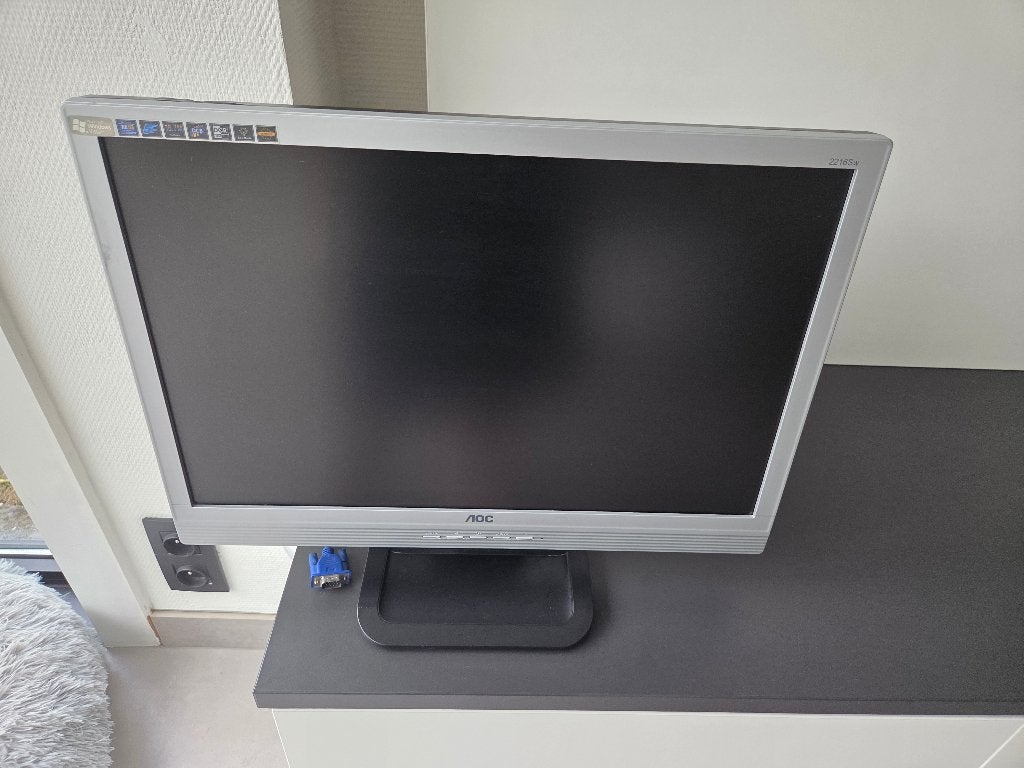 AOC 22-inch LCD Monitor (Model 2216Sw), Computers en Software, Ophalen, Gebruikt, AOC, Overige typen