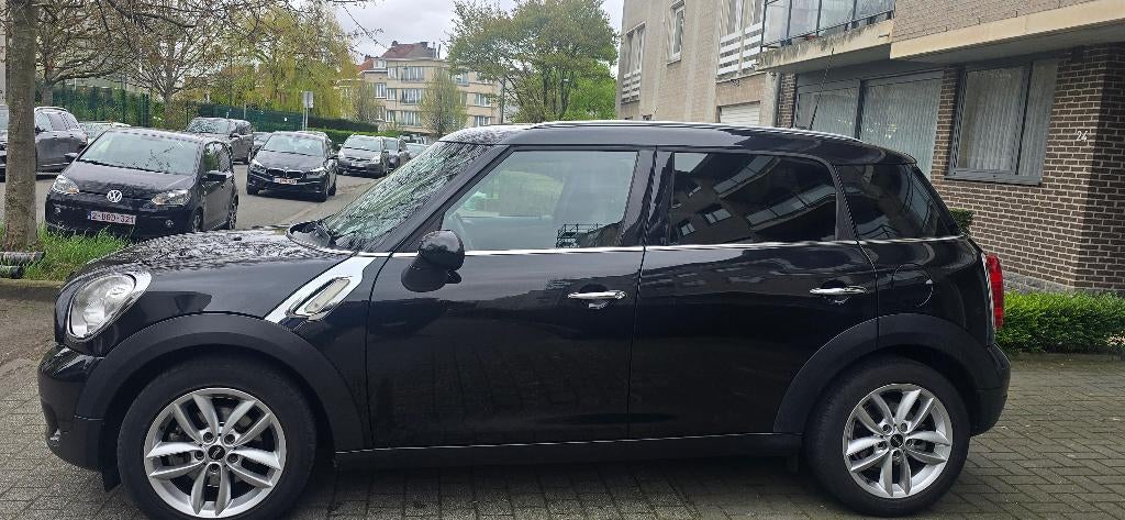 MINI ONE COUNTRYMAN 1.6 ESSENCE BOITTE AUTOMATIQUE, Autos, Mini, Cuir, Euro 5, Capteur de lumière, Entretenue par le concessionnaire