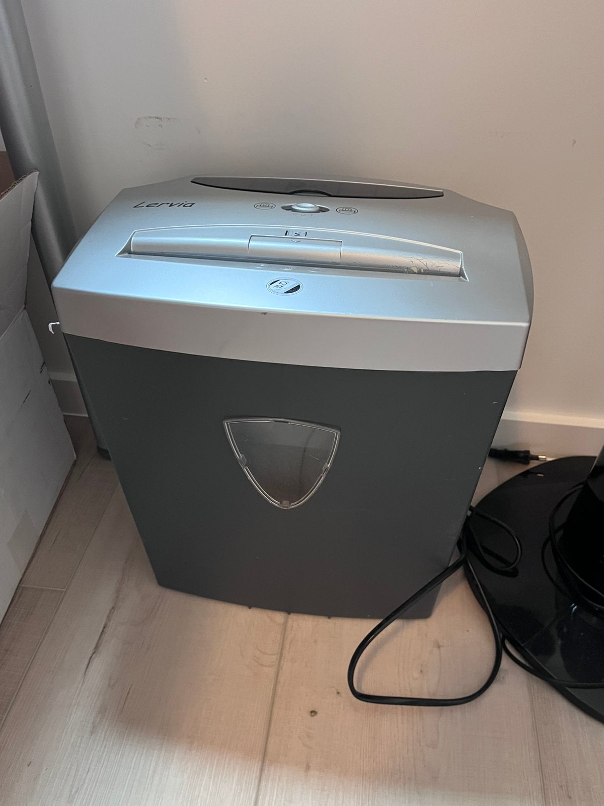 Papierversnipperaar, Diversen, Bureau-accessoires, Ophalen, Zo goed als nieuw