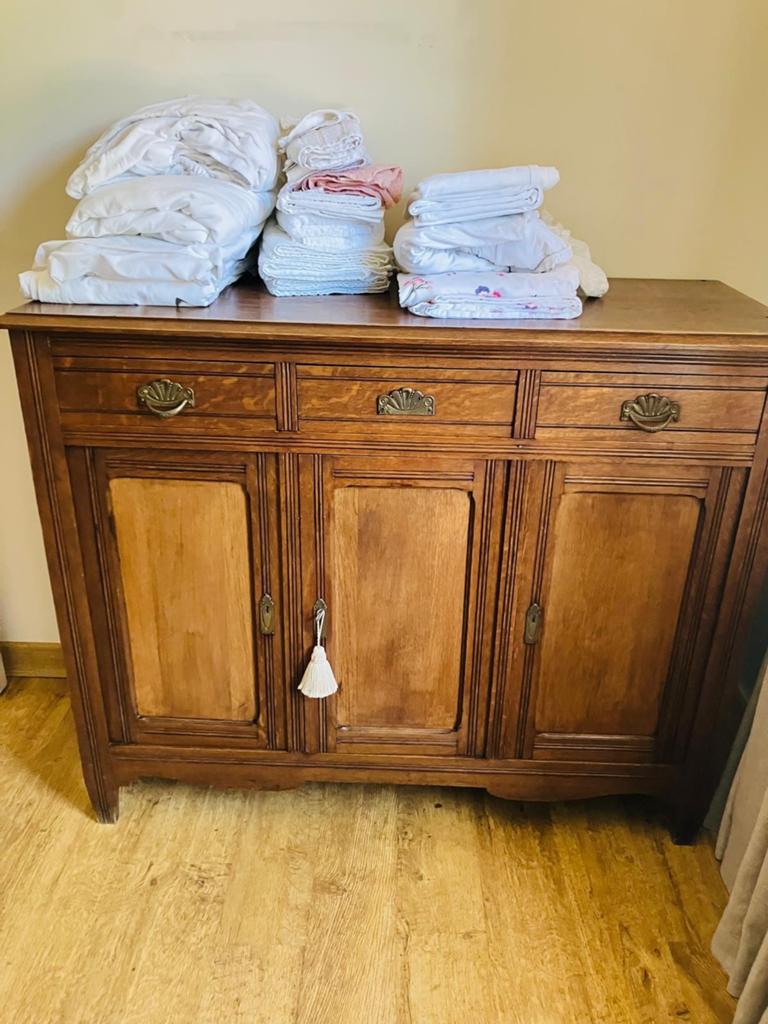 Antieke dressoir 123x100x47, Enlèvement