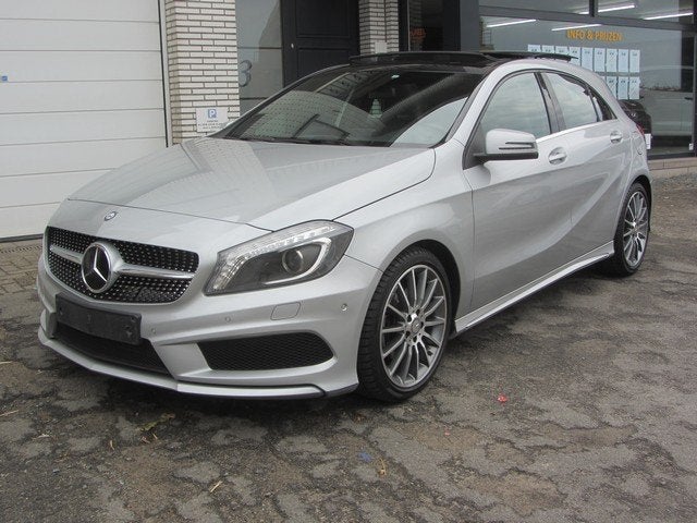 Mercedes A180 AMG Style **117000 km** Direct du propriétaire, 90 kW, Achat, Euro 6, Entreprise