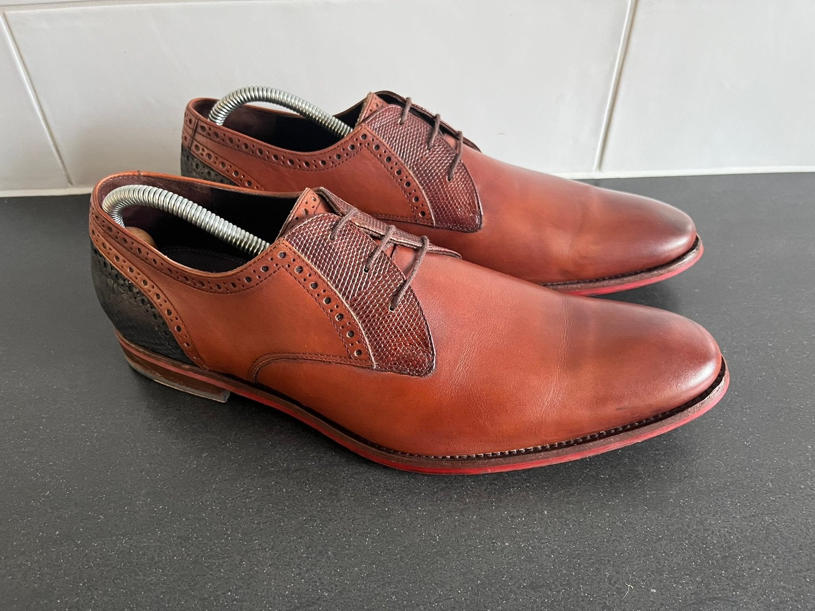 Floris van Bommel herenschoenen maat 9.5 / 43.5, Bruin, Ophalen of Verzenden, Zo goed als nieuw, Veterschoenen