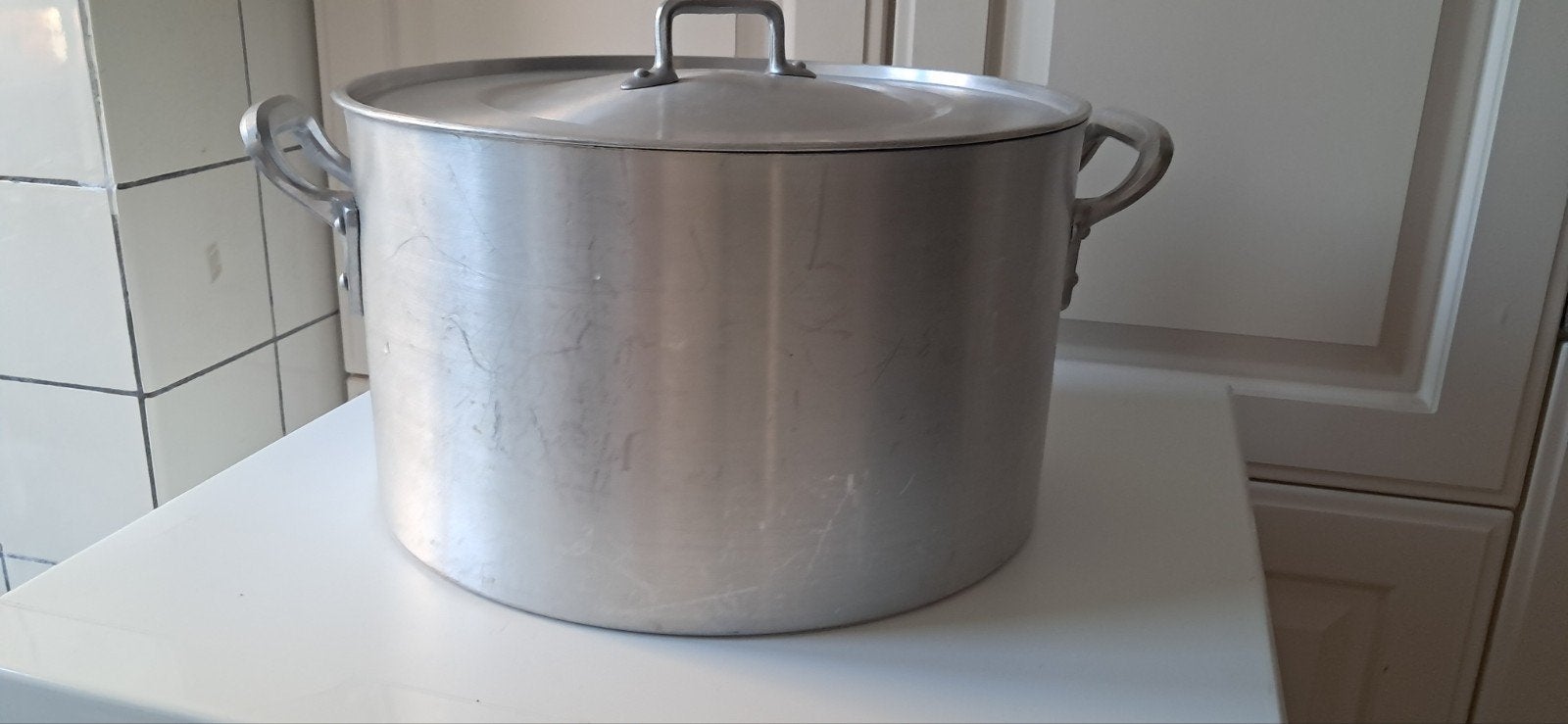 Très grande marmite en aluminium, Maison & Meubles, Enlèvement, Aluminium