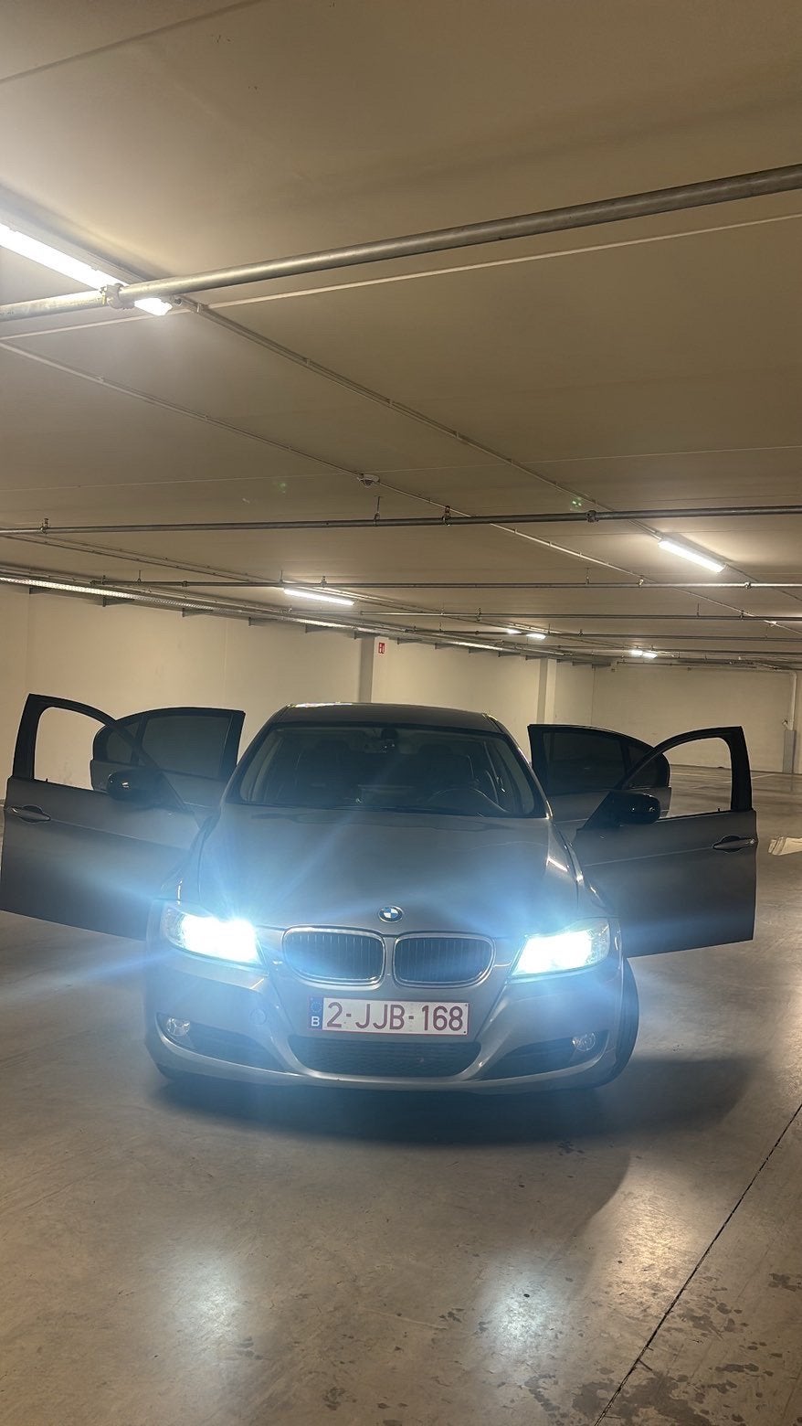 Bmw 318d, Autos, BMW, Cuir, Achat, Boîte manuelle, Noir