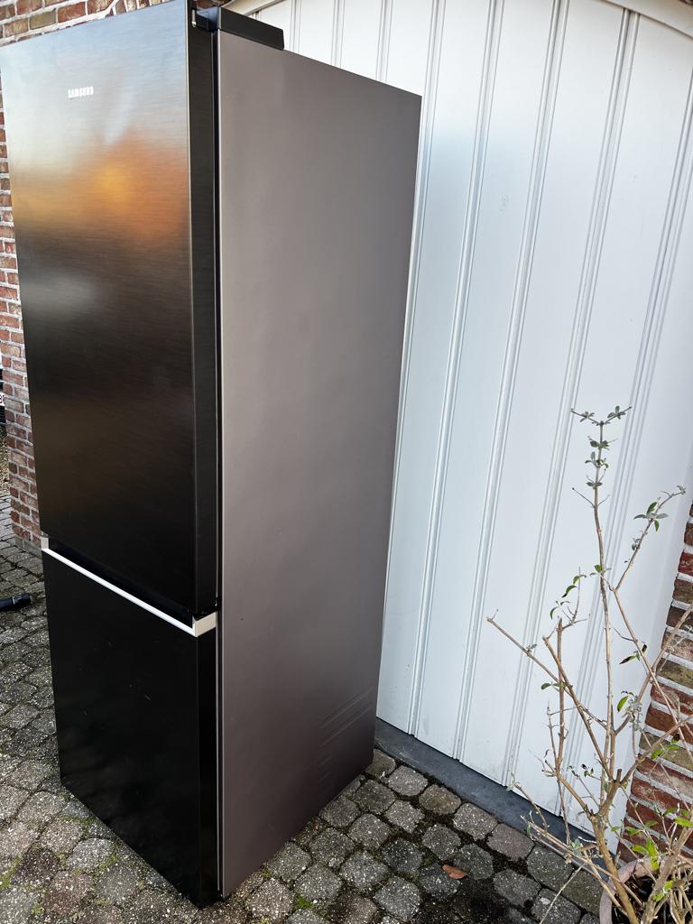 Samsung koelkast + diepvries NO FROST ! ZO GOED ALS NIEUW, Ophalen, 100 tot 150 liter, Met aparte vriezer, 160 cm of meer