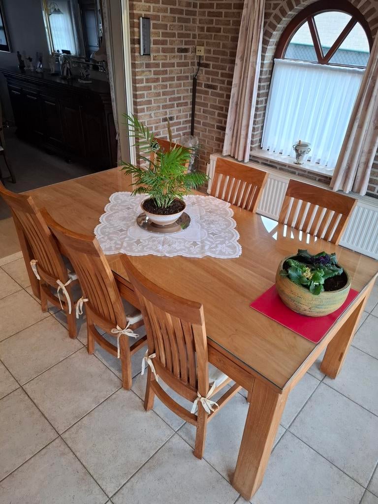 Eettafel met 6 stoelen, Huis en Inrichting, Ophalen