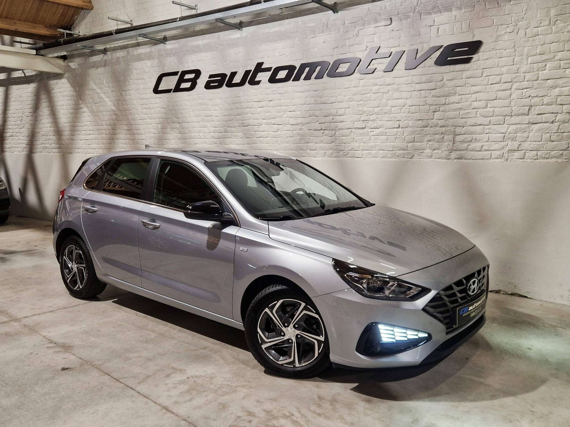 Hyundai i30 1.5 T-GDi MHEV, Auto's, Dealer onderhouden, Stof, Gebruikt, 4 cilinders