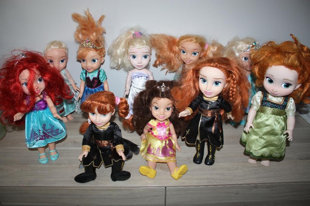 10 Disney Princess poppen 1xgeluid ,1x bewegende mond, Ophalen of Verzenden, Overige figuren, Gebruikt, Overige typen
