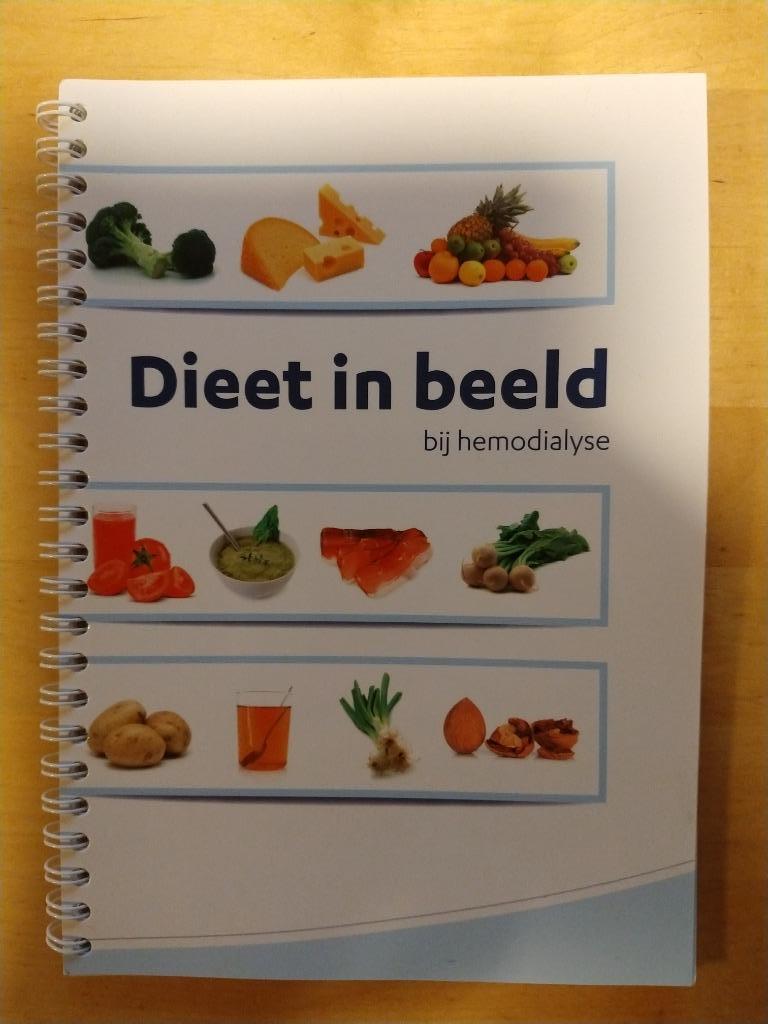 Boek dieet bij hemodialyse, Boeken, Ophalen of Verzenden, Gelezen, Dieet en Voeding