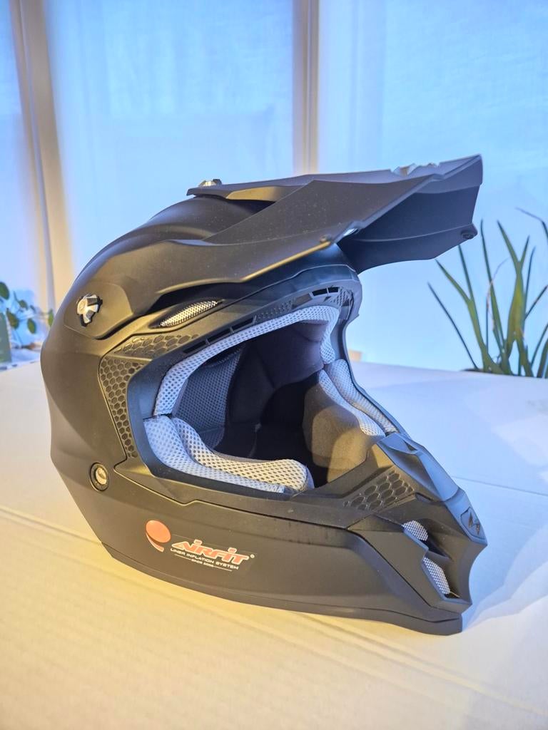 scorpion crosshelm.  bmx helm, Ophalen of Verzenden