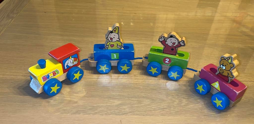 🚂 Houten trein van bumba, Kinderen en Baby's, Ophalen of Verzenden, Gebruikt, Duw- of Trekspeelgoed