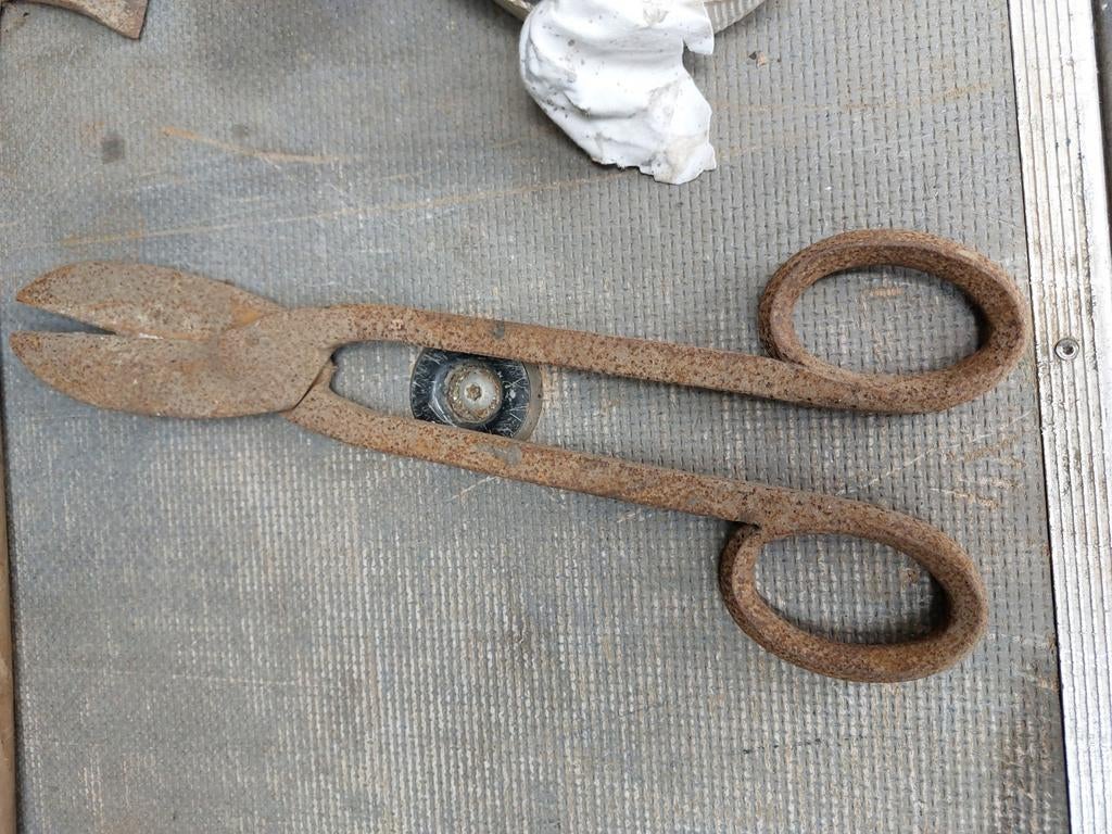 Ciseaux anciens en fer forgé,, Enlèvement ou Envoi