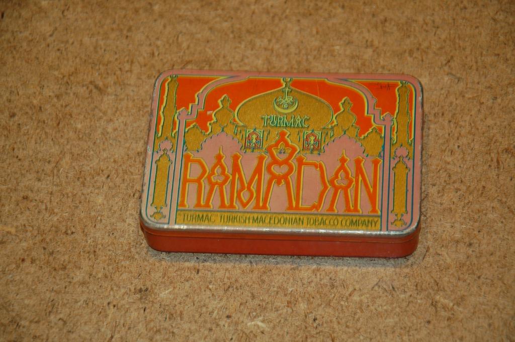 Étui à cigarettes Turmac - Ramadan, Enlèvement ou Envoi, Utilisé, Boite à tabac ou Emballage