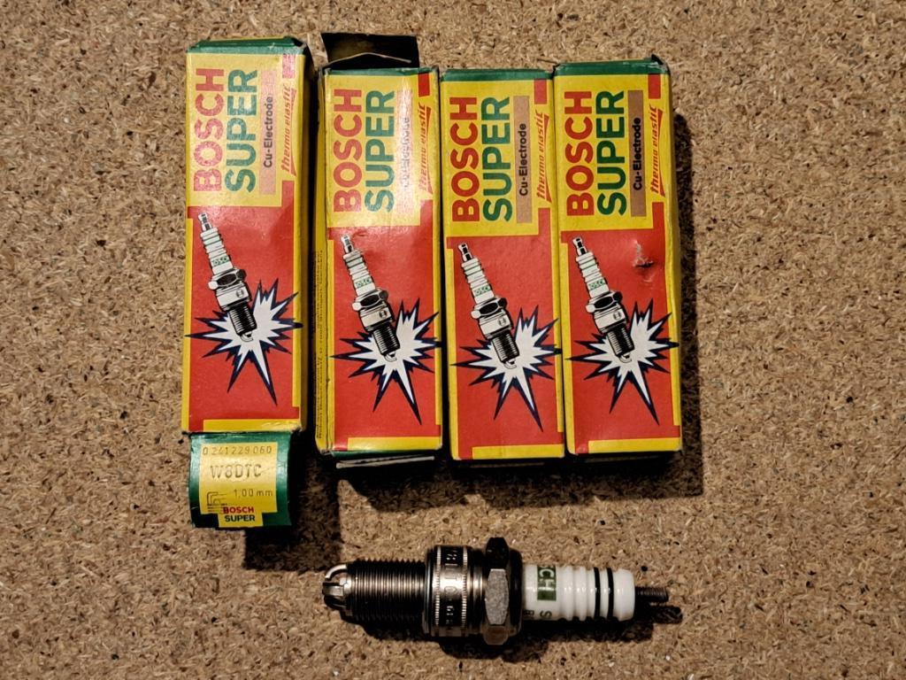 VW GOLF 2 1600 - 4 bougies Bosch - NEUF, Enlèvement ou Envoi, Neuf, Volkswagen