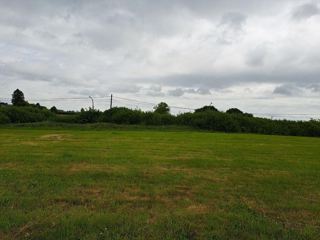 bouwgrond te koop in Beauwelz  ( Momignies) nabij Chimay, Immo
