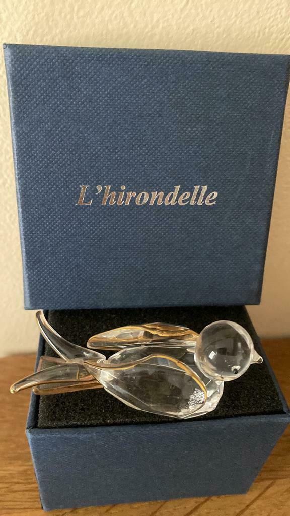Jolie petite hirondelle en verre neuve dans sa boîte, Collections, Neuf