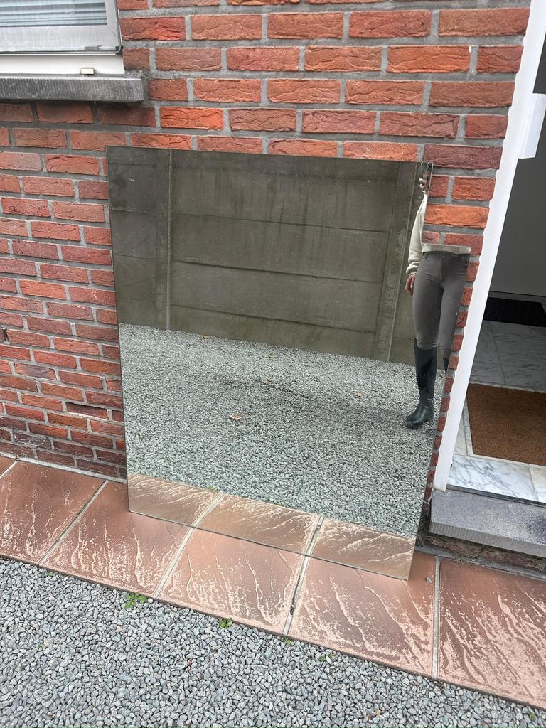 1 spiegel (hoek af), Ophalen
