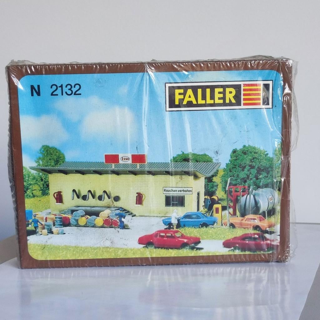 Station d'essence miniature pour modélisme ferroviaire, Envoi, Neuf
