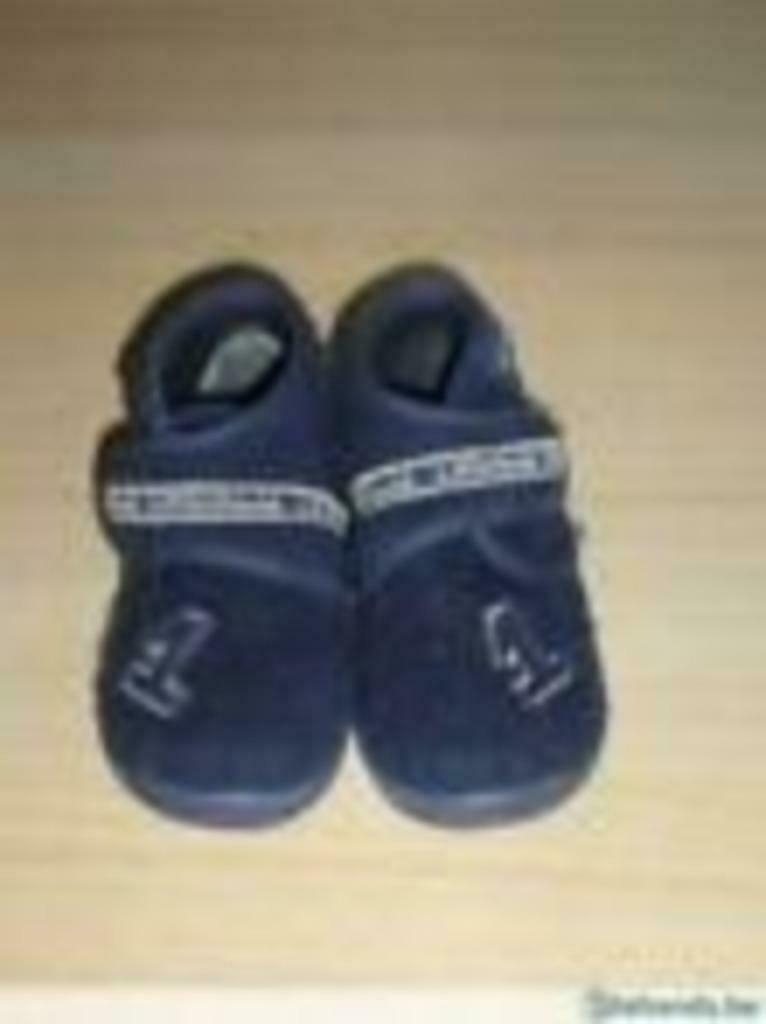 blauwe pantoffels - Little David - maat 21, Kinderen en Baby's, Kinderkleding | Schoenen en Sokken, Ophalen, Gebruikt, Little David
