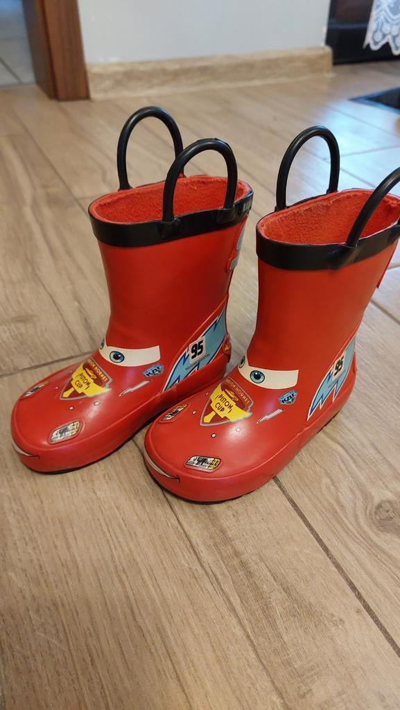 Regenlaarzen maat 23 McQueen, Enlèvement