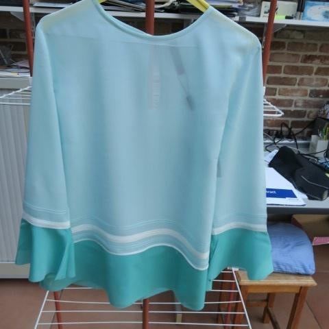 Blouse nieuw lichtgroen MarcCain mt 3 (40), Neuf, Taille 38/40 (M), Enlèvement ou Envoi, Vert