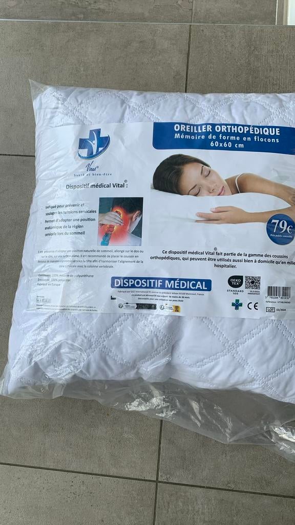 Oreiller 60 cm, Enlèvement ou Envoi, Comme neuf, Oreiller