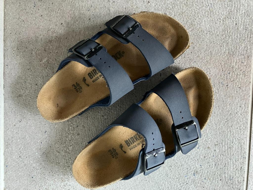 Slippers Birckenstock, Jongen of Meisje, Overige typen, Ophalen of Verzenden, Zo goed als nieuw