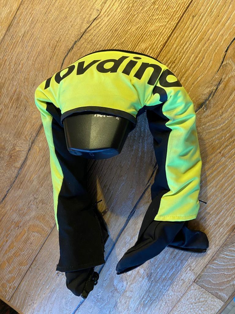 Hövding 3 - Airbag Fietshelm, Sports & Fitness, Cyclisme, Enlèvement, Comme neuf, Casque