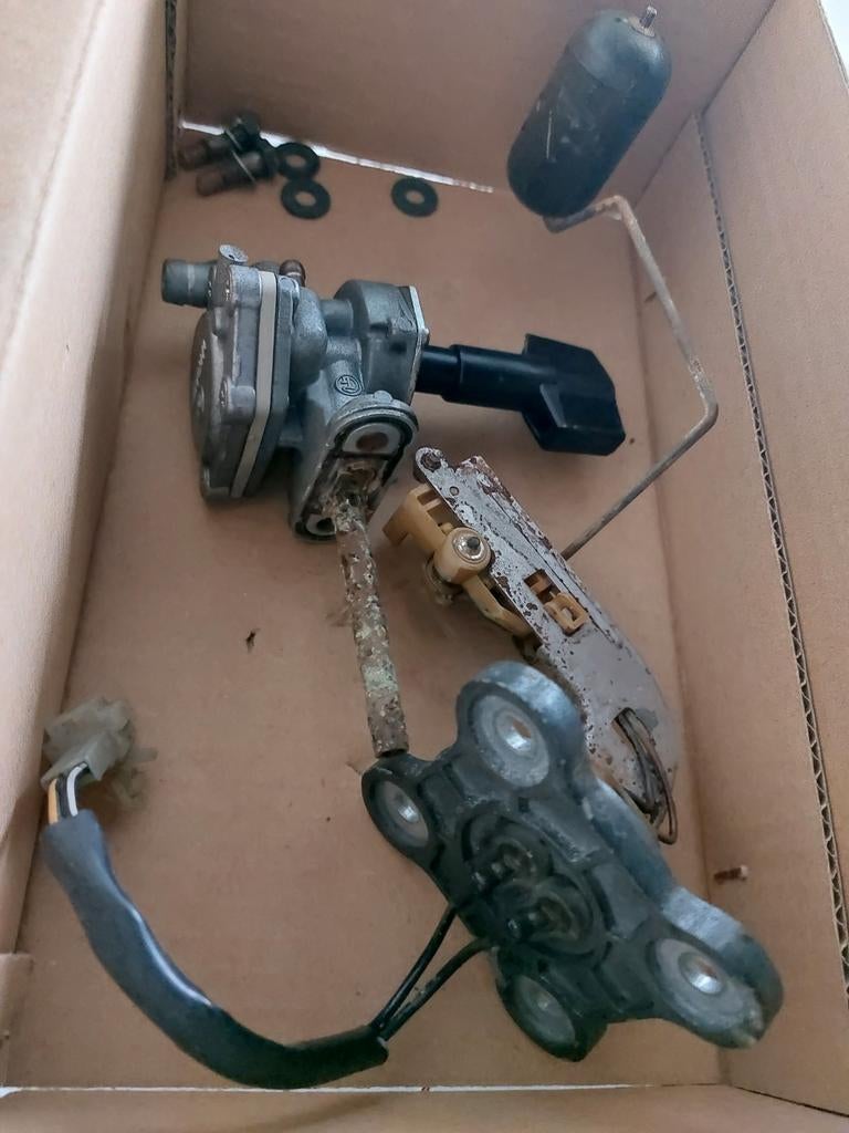 Benzinekraan + vlotter, Motoren, Ophalen of Verzenden, Gebruikt