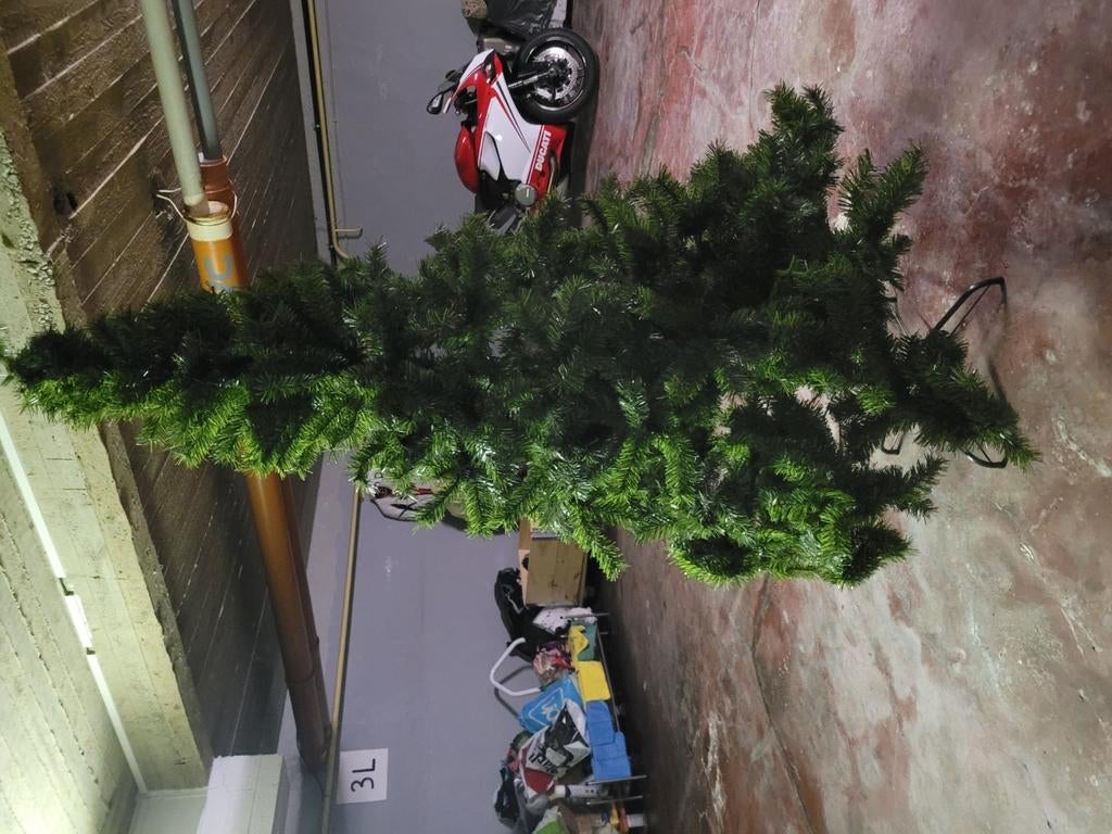 Kerstboom 1,80cm hoog nieuwprijs 100€ nu 40€, Tuin en Terras, Planten | Bomen, Ophalen