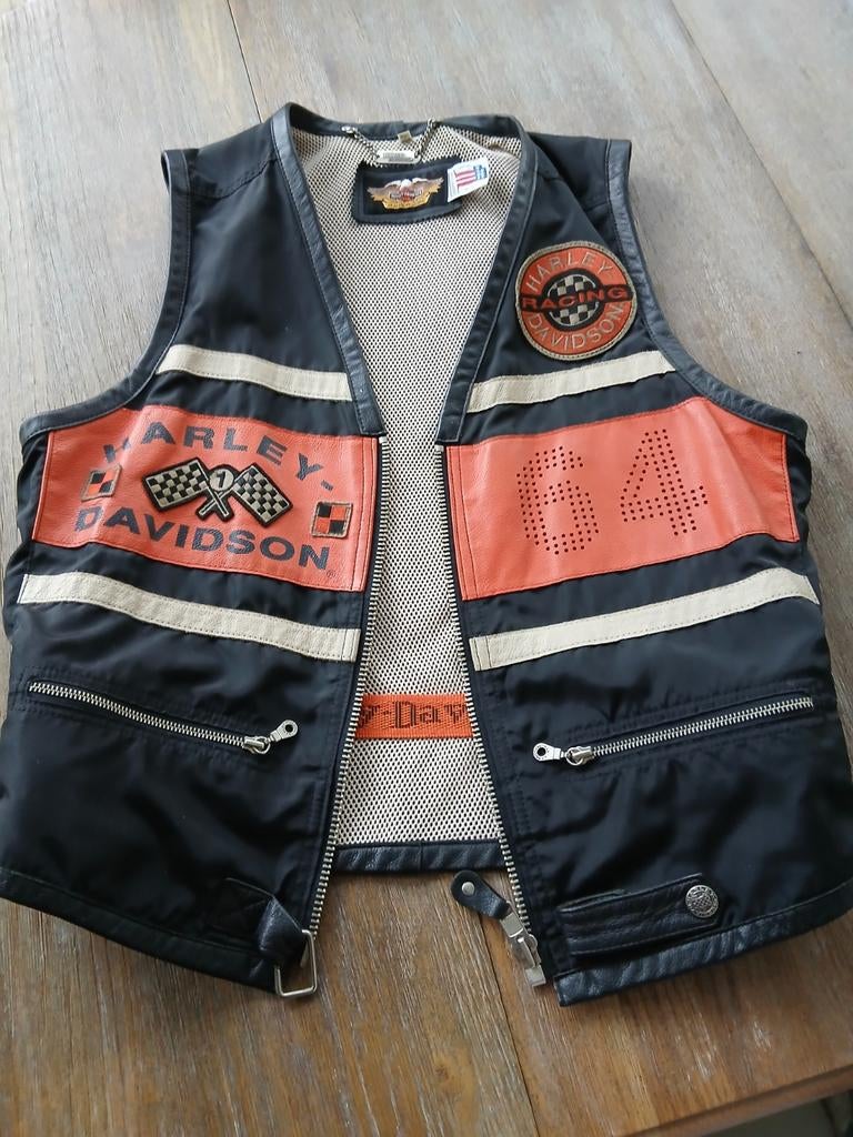 Motorvestje, Ophalen
