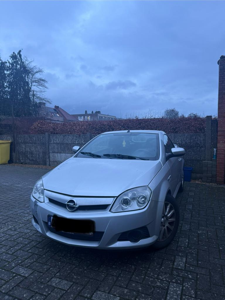Opel Tigra Twintop 1.4 Cabrio two seats, Autos, Opel, Particulier, Tigra, ABS, Air conditionné, Android Auto, Vitres électriques