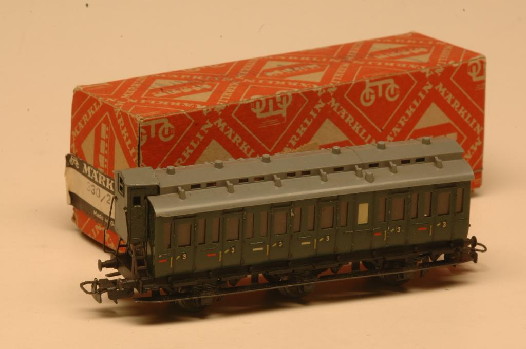 Märklin 330/2, Wisselstroom, Gebruikt, Wagon, Ophalen of Verzenden