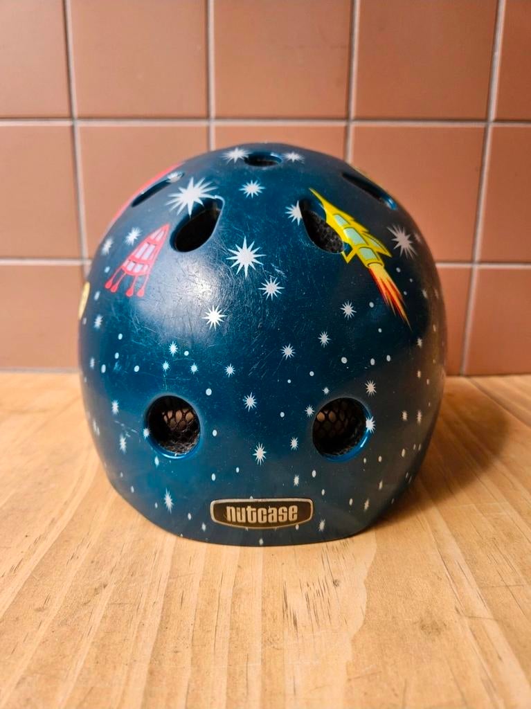 Helm Nutcase maat 47-50, Fietsen en Brommers, Ophalen