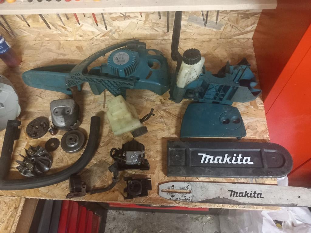 Pièce pour tronconneuse  Makita, Enlèvement ou Envoi