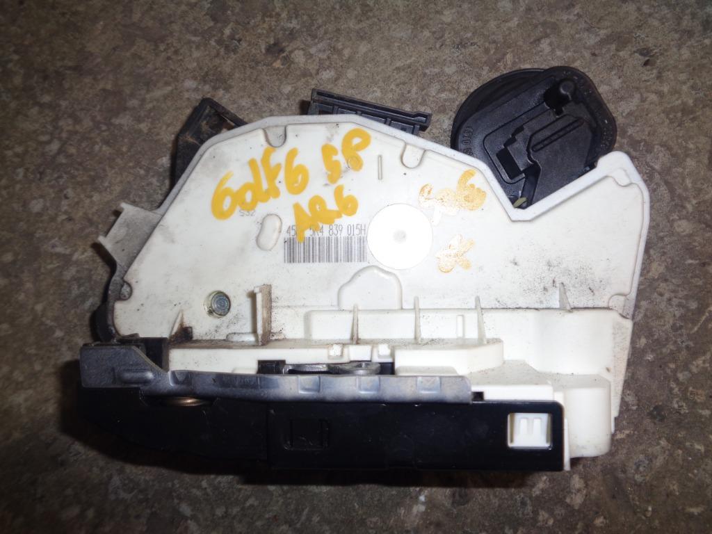 A vendre serrure de porte arriere gauche VW Golf 6 5portes, Enlèvement, Utilisé, Volkswagen