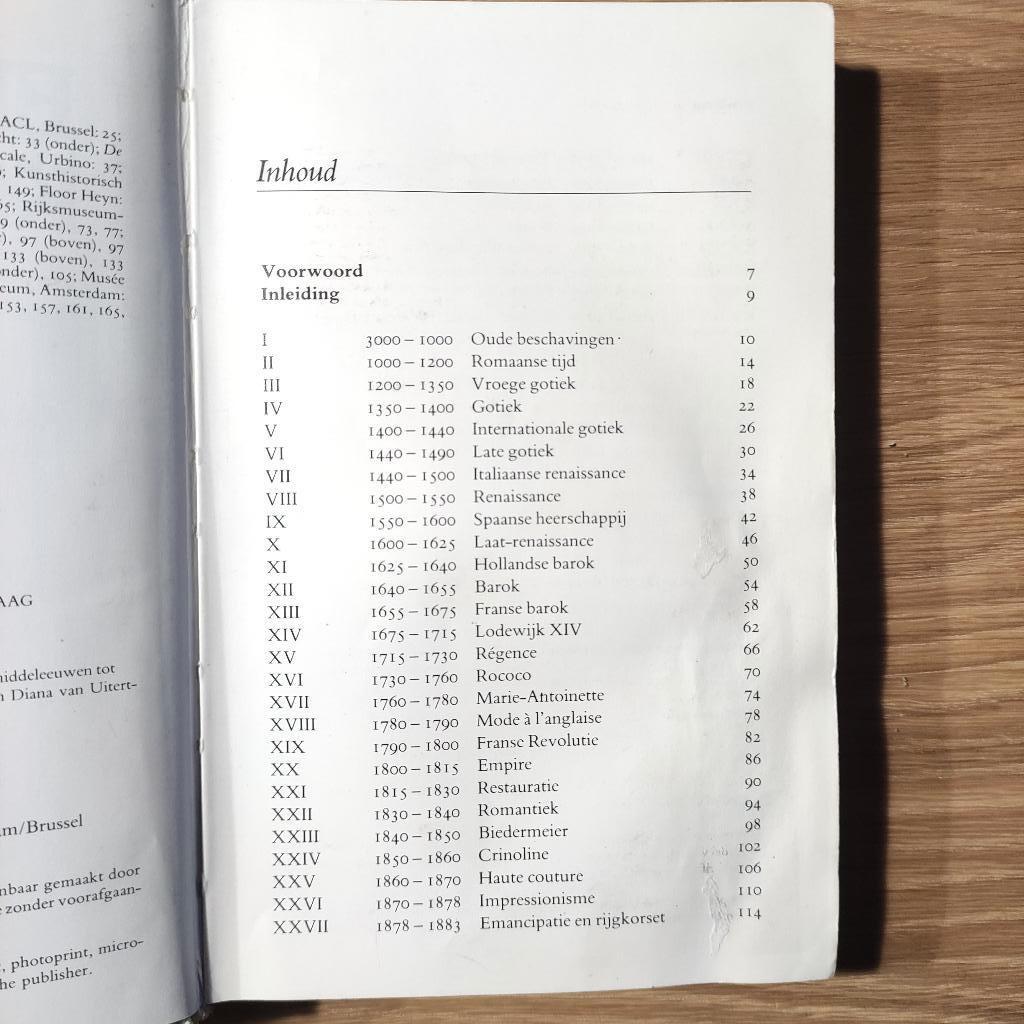 Elseviers kostuumgids, Boeken, Ophalen of Verzenden, Gelezen