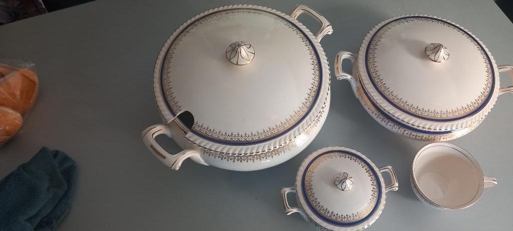 Service de table Old English Johnson Bros, Antiek en Kunst, Ophalen