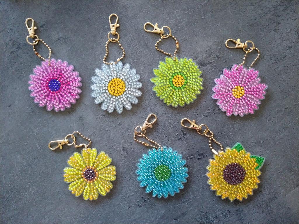 Gemaakte diamond painting sleutelhangers €2/stuk, Ophalen, Gebruikt