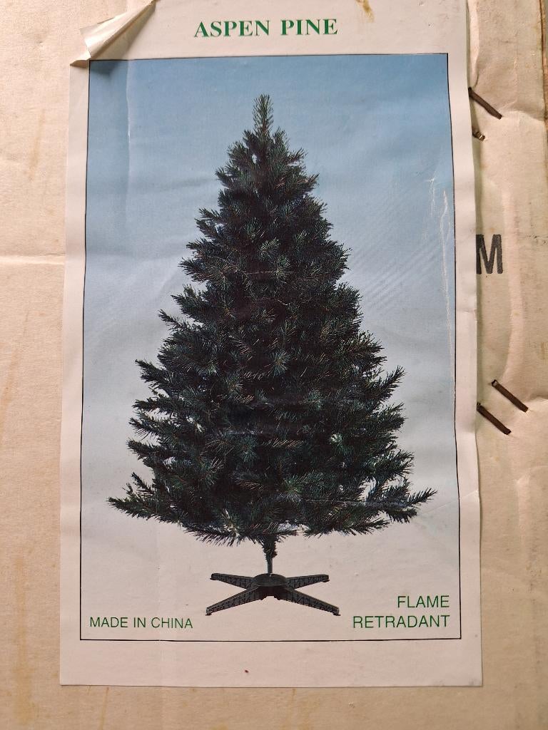 KUNSTKERSTBOOM, Ophalen, Zo goed als nieuw