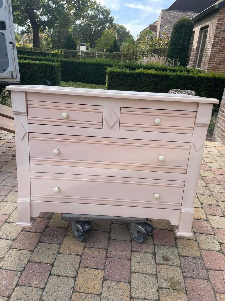 Commode in massief esdoorn, Ophalen, Zo goed als nieuw