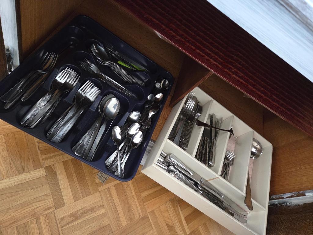 bestek compleet, Huis en Inrichting, Keuken | Bestek, Ophalen, Gebruikt, Inox of Chroom, Bestekset