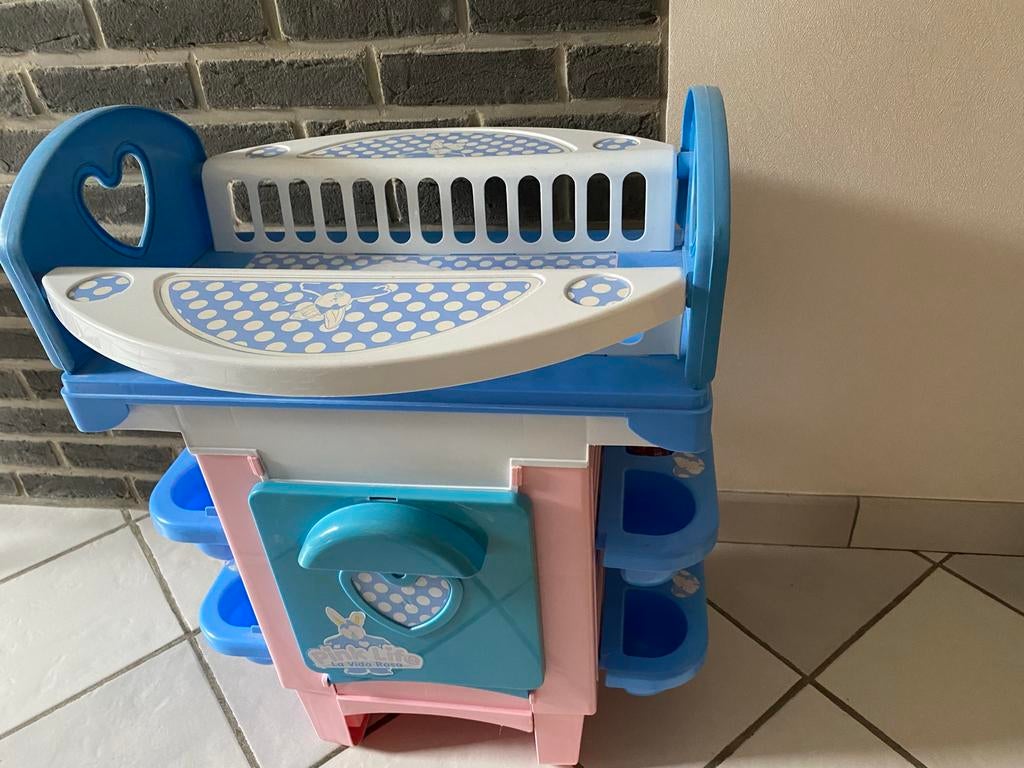 Verzorgingstafel voor poppen, Ophalen of Verzenden, Gebruikt