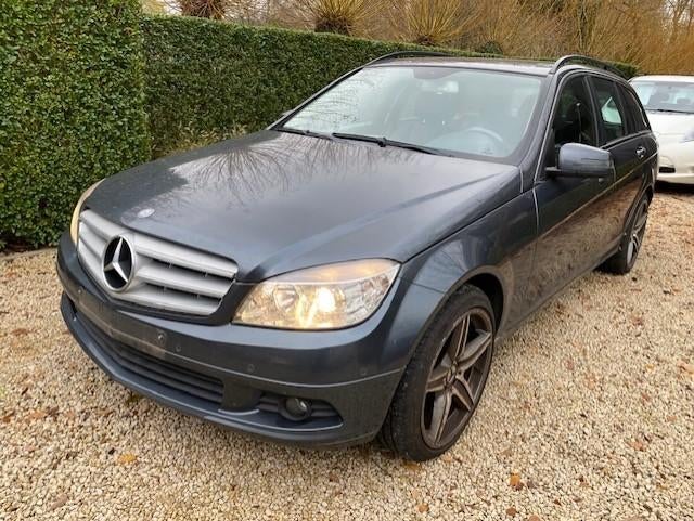 MERCEDES-BENZ E 200 CDI BREAK * MARCHAND - EXPORT, Autos, Mercedes-Benz, Achat, 129 g/km, Entreprise, Boîte manuelle