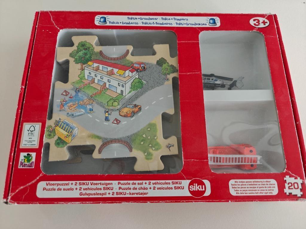 Siku vloerpuzzel met 2 voertuigen, Ophalen, 10 tot 50 stukjes, Gebruikt, 2 tot 4 jaar