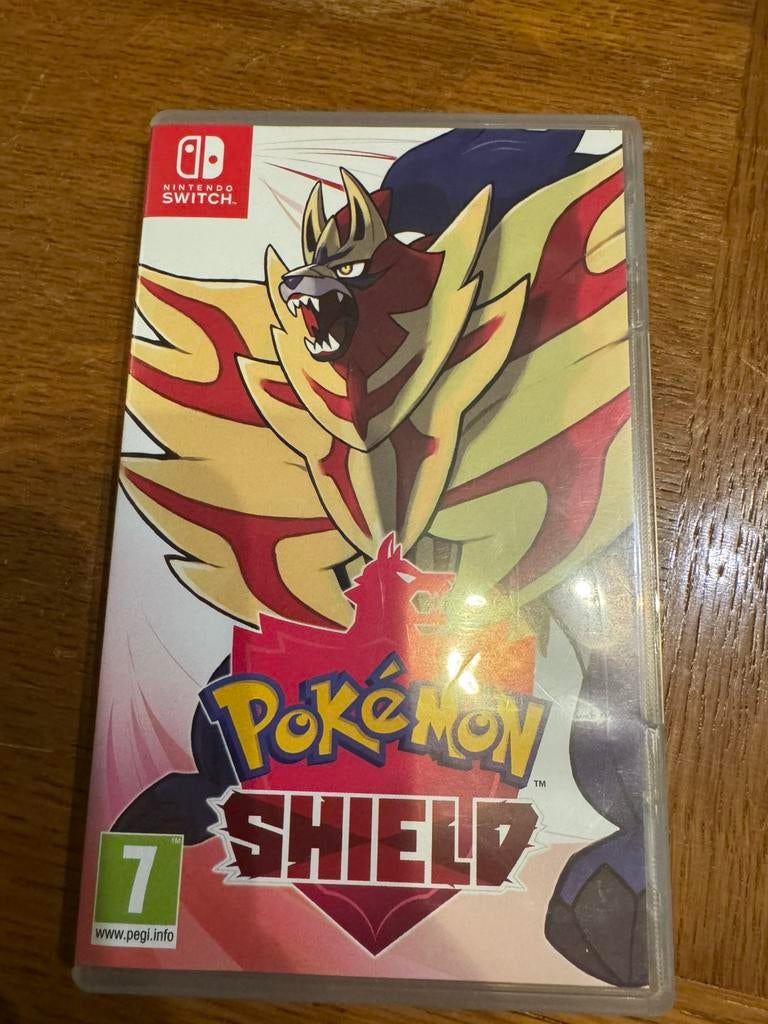 Pokemon shield nintendo switch, Games en Spelcomputers, Games | Nintendo Switch, Ophalen of Verzenden, Zo goed als nieuw
