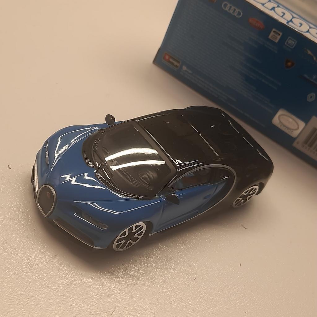 BURAGO 1/43 : BUGATTI CHIRON *MIB*NEUVE*, Enlèvement, Neuf, Voiture, Autres marques