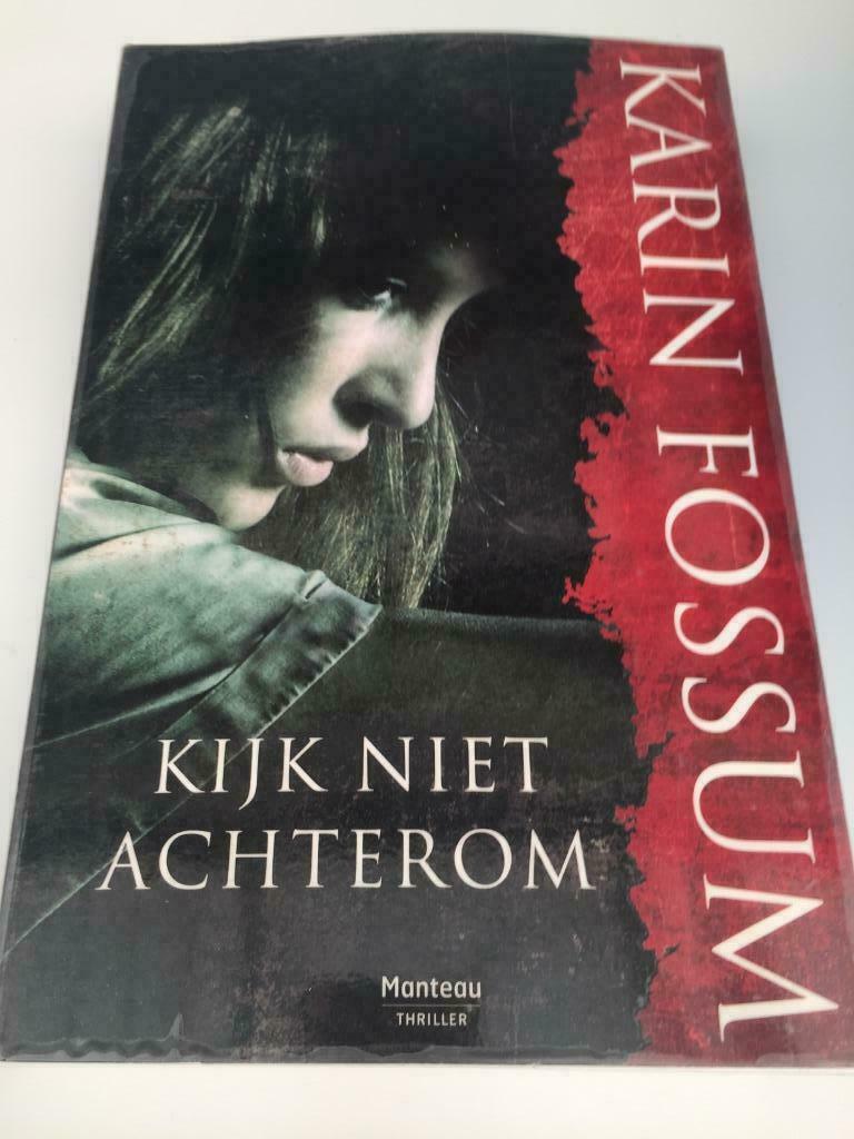 Boek / Karin Fossum - Kijk niet achterom, Ophalen of Verzenden, Gelezen